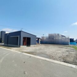 K邸芝生がある庭